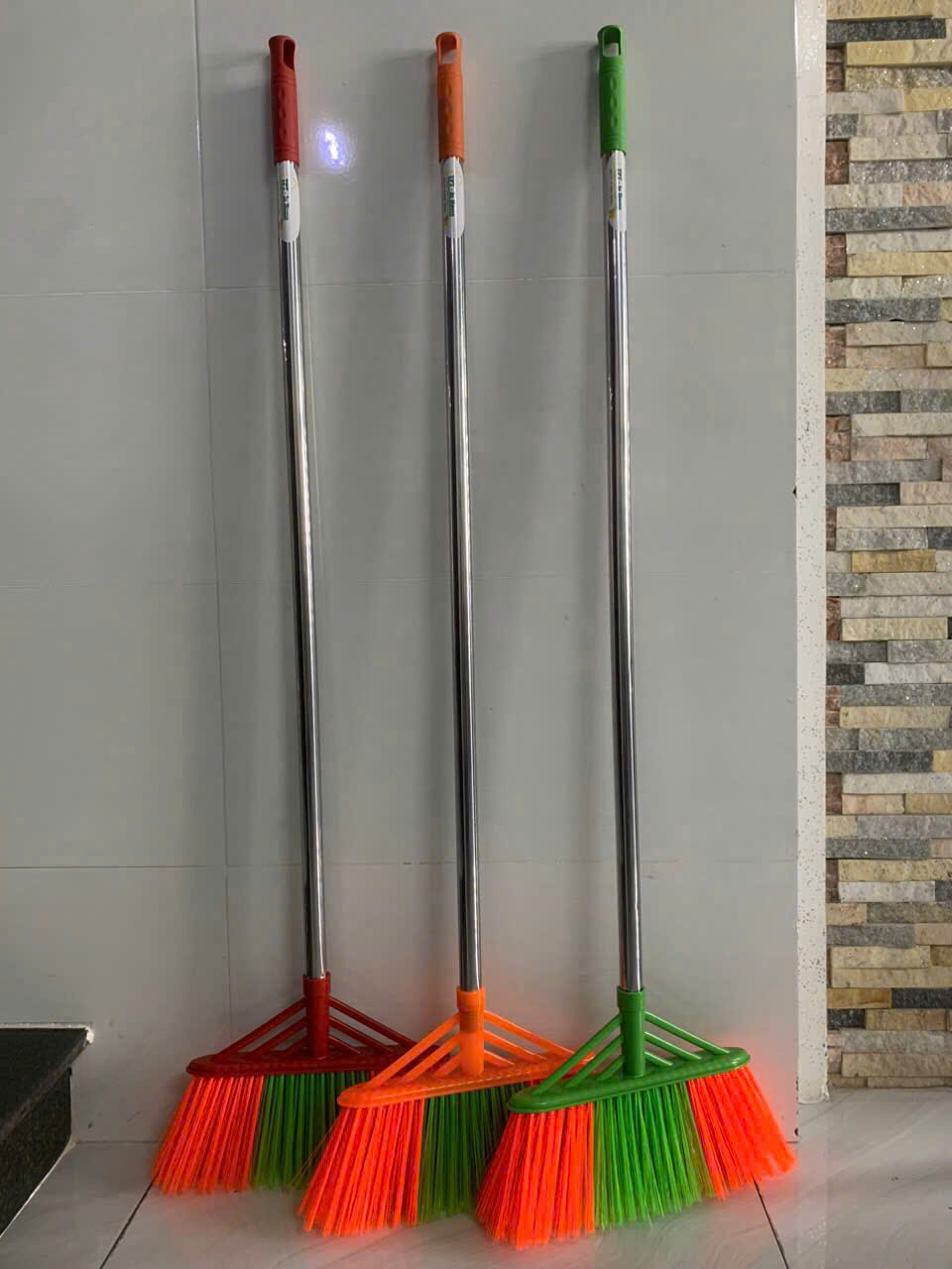 Chổi nhựa quét nước