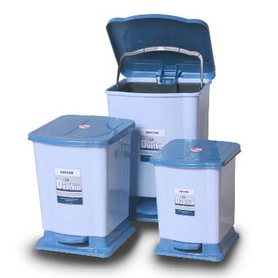 Thùng rác nhựa đạp chân .